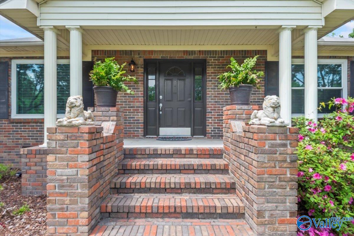 103 Meadowood Lane, Albertville, Alabama image 6