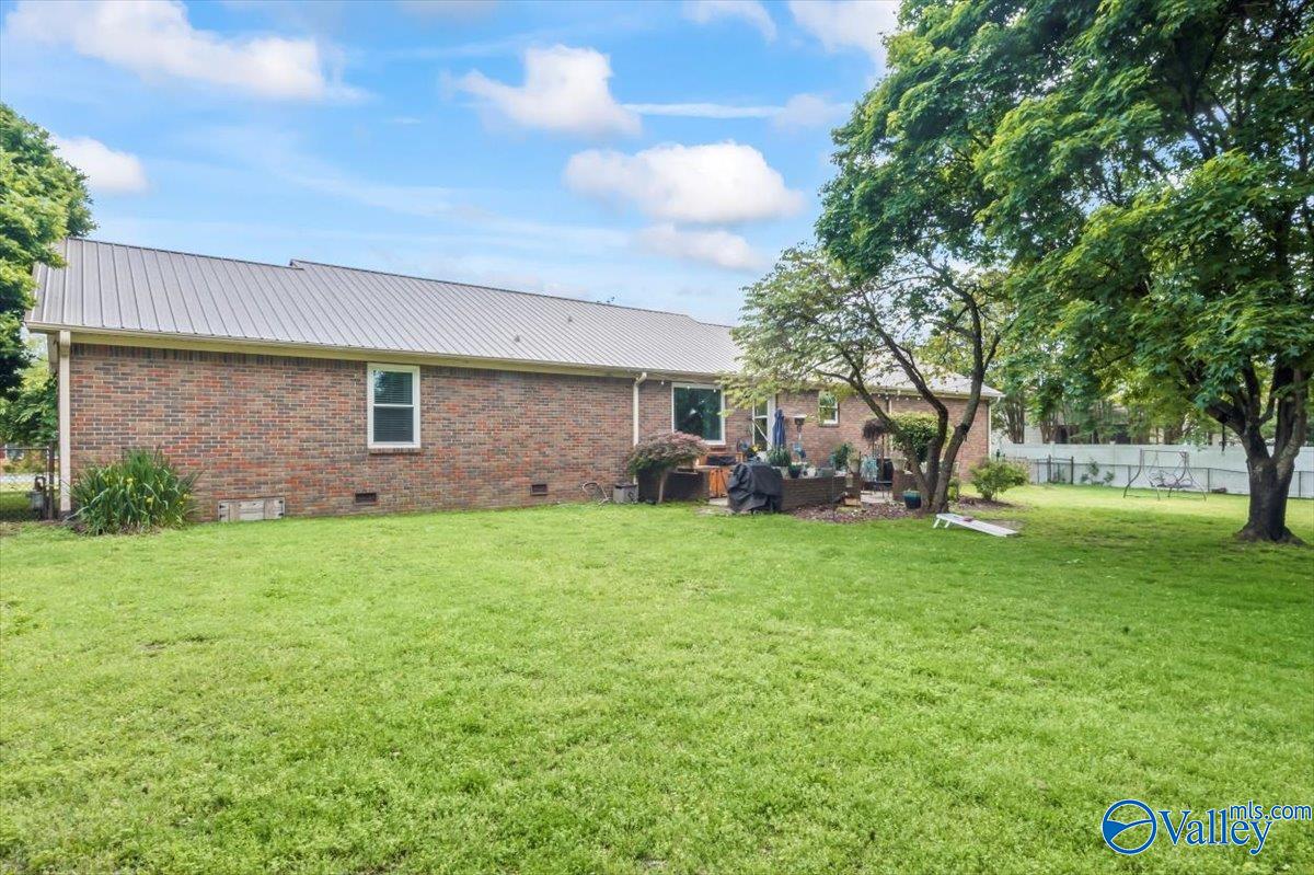 103 Meadowood Lane, Albertville, Alabama image 7