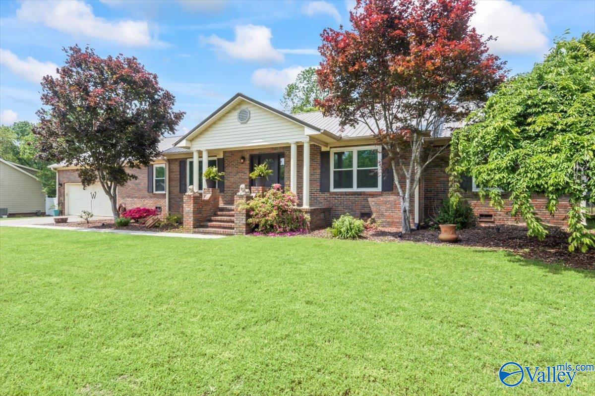 103 Meadowood Lane, Albertville, Alabama image 3