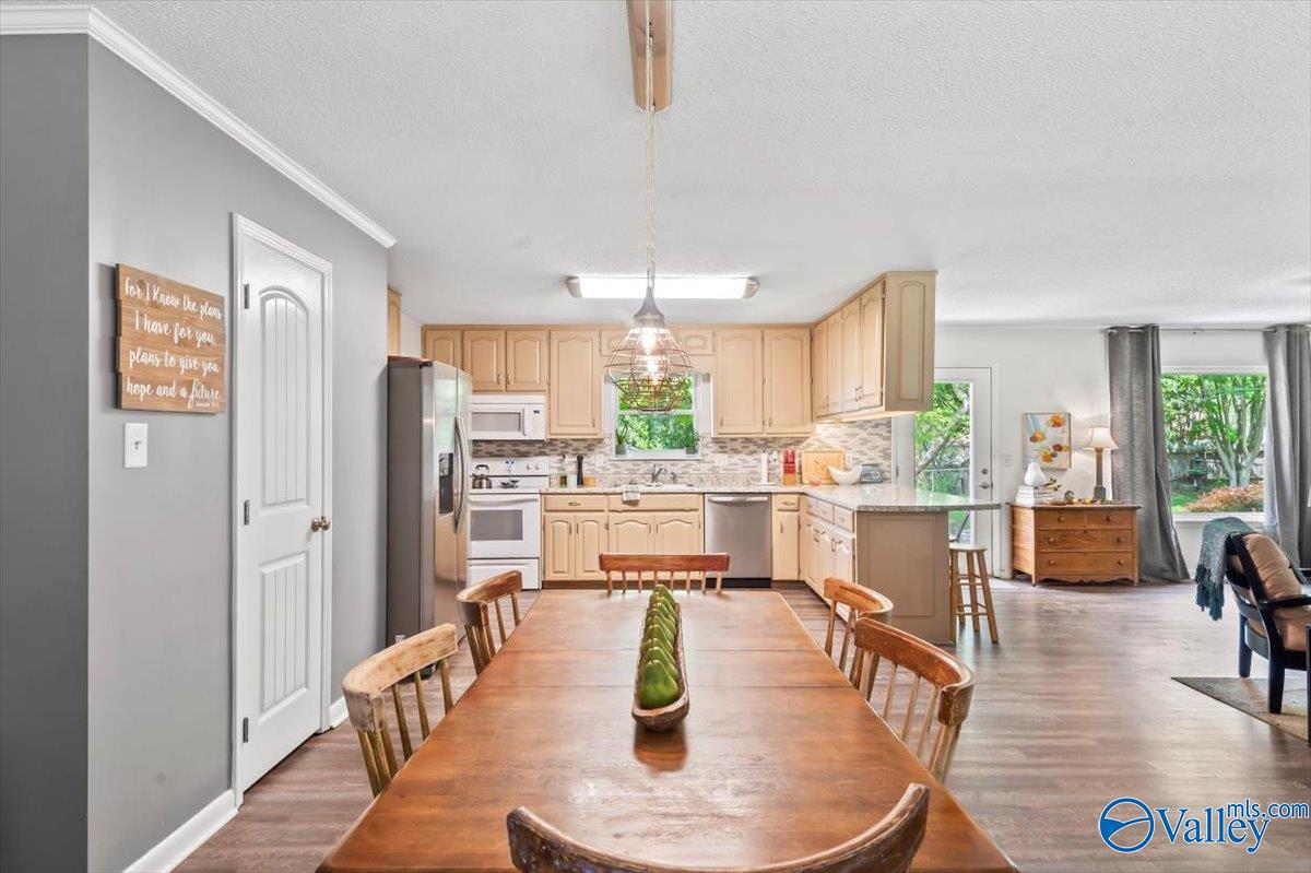 103 Meadowood Lane, Albertville, Alabama image 14