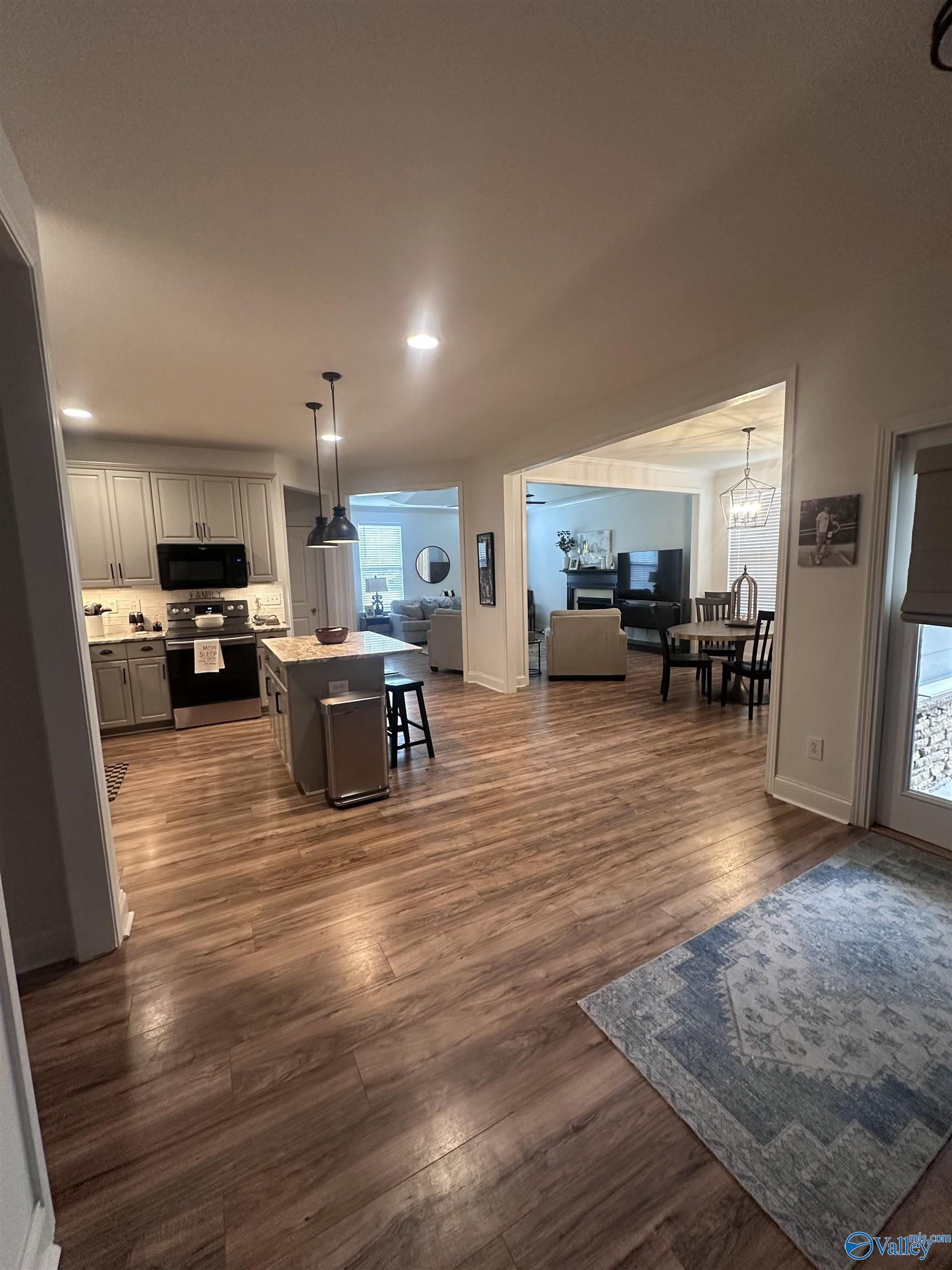 230 Wolf Creek Trail SW