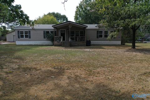 Mobile Home For Sale - 1506 Brashiers Chapel Road<br/> Arab, AL 35016