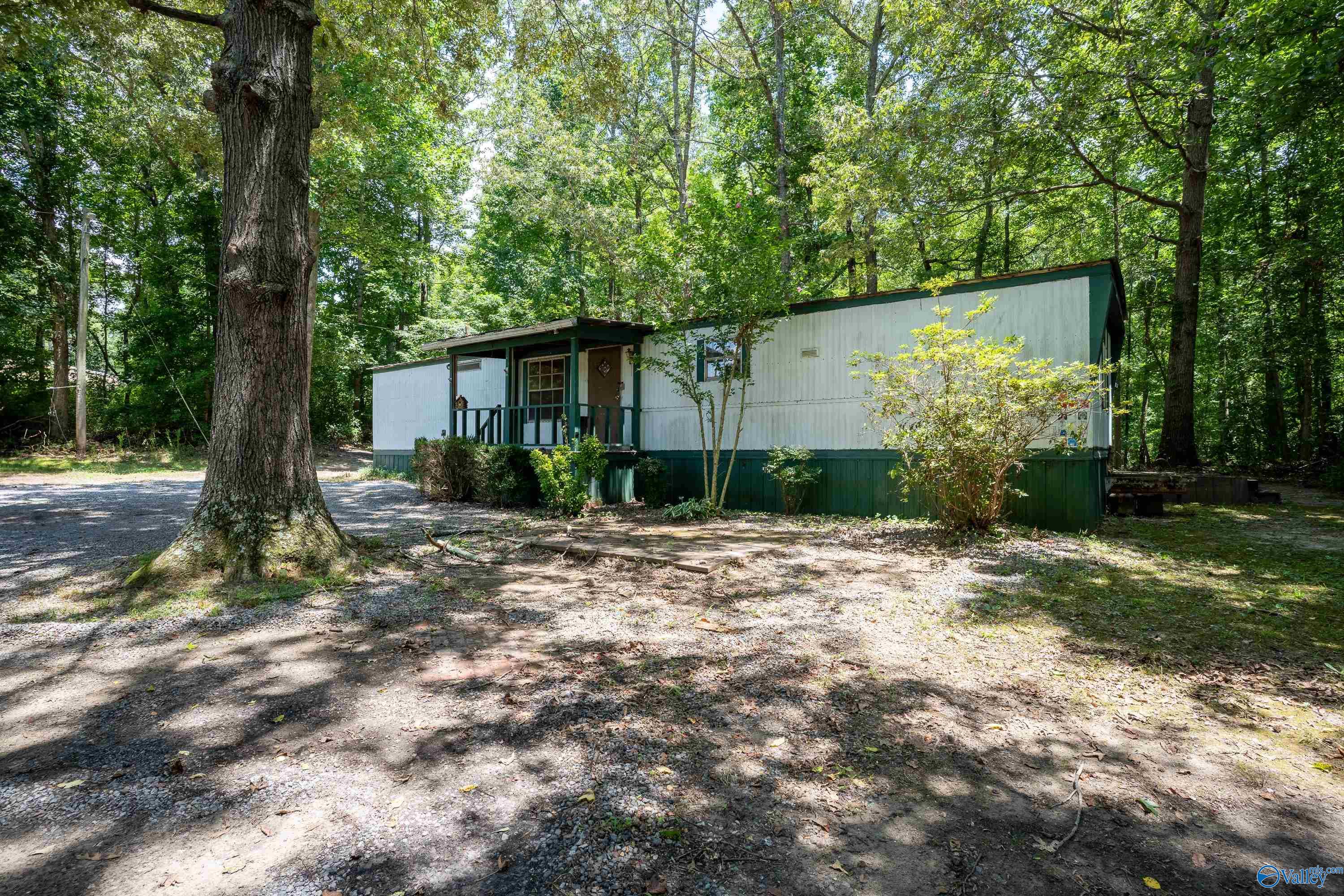 Henagar, Alabama 35978, United States, 2 Bedrooms Bedrooms, ,2 BathroomsBathrooms,Residential,Active,173571