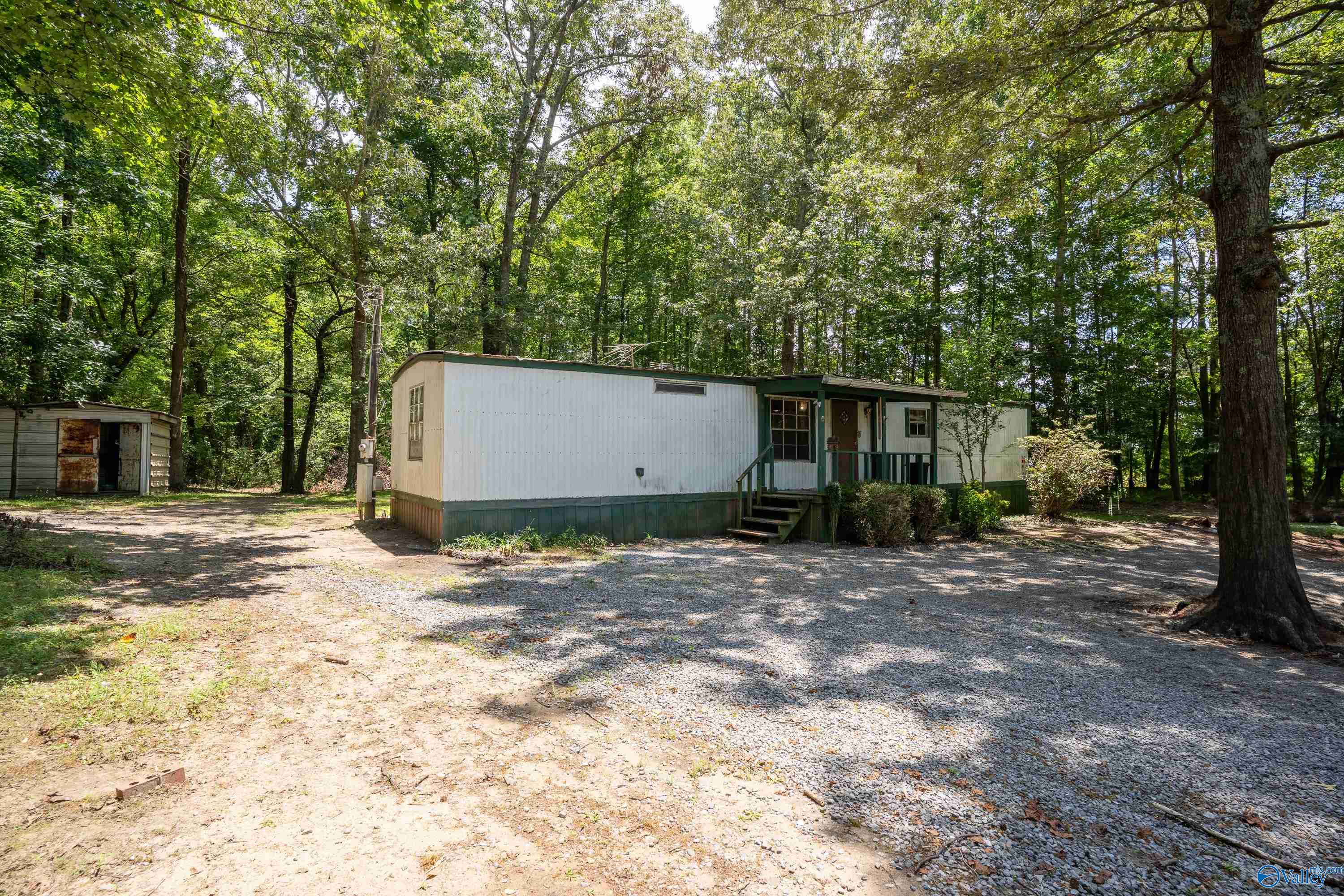 Henagar, Alabama 35978, United States, 2 Bedrooms Bedrooms, ,2 BathroomsBathrooms,Residential,Active,173571