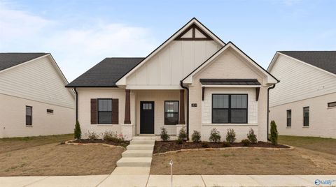 Photo of 2112 Kanteen Street, Huntsville, AL 35811 (MLS # 21912474)