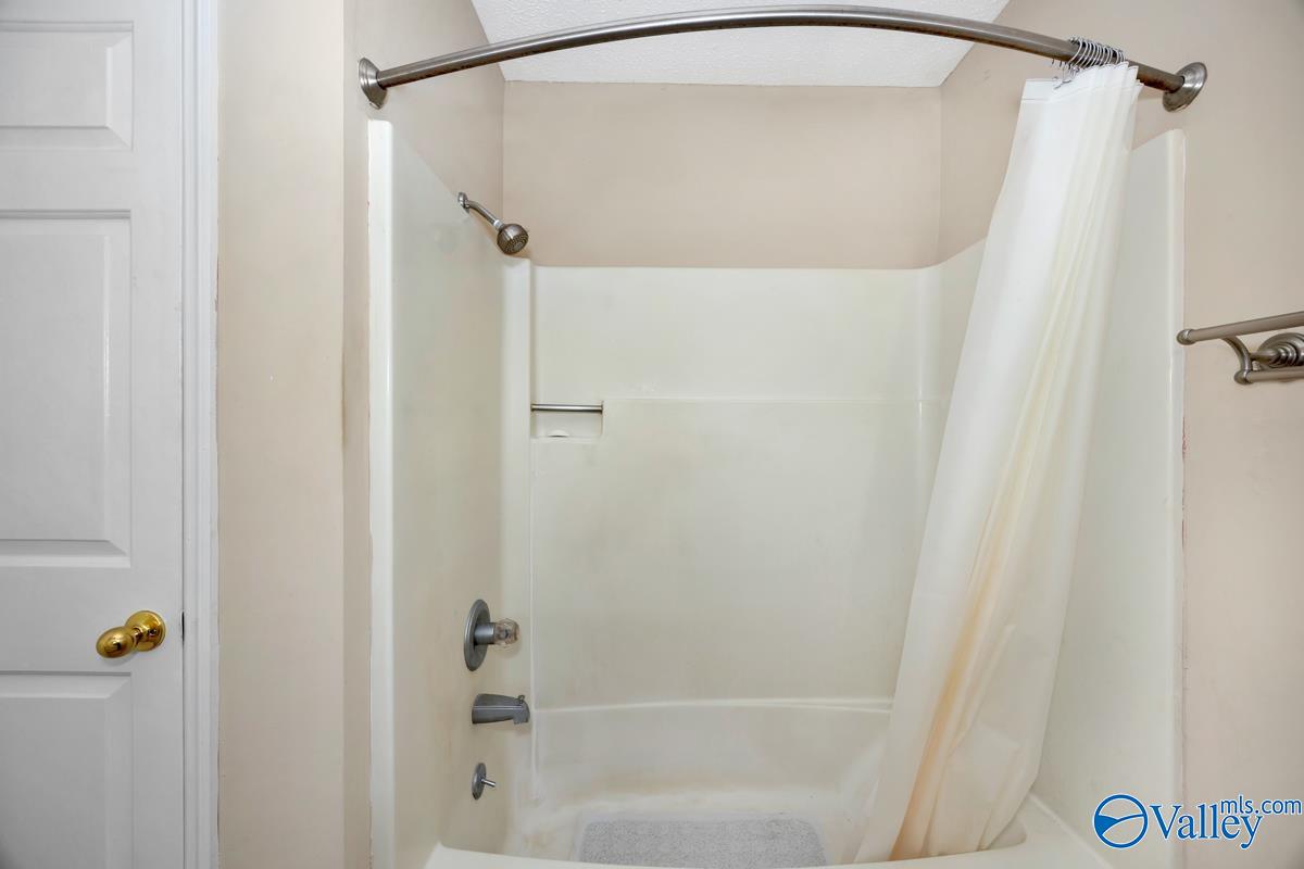 10115 SE Bluff Drive, Huntsville, Alabama image 22
