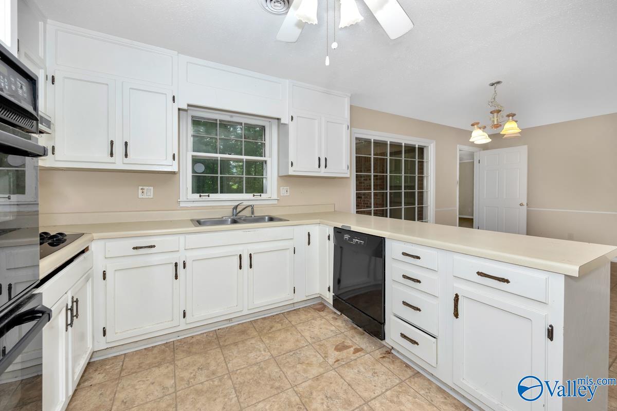 10115 SE Bluff Drive, Huntsville, Alabama image 9