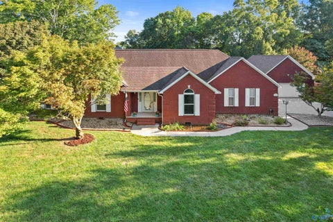Homes For Sale - 27290 Capshaw Road<br/> Limestone County, Athens, AL 35613