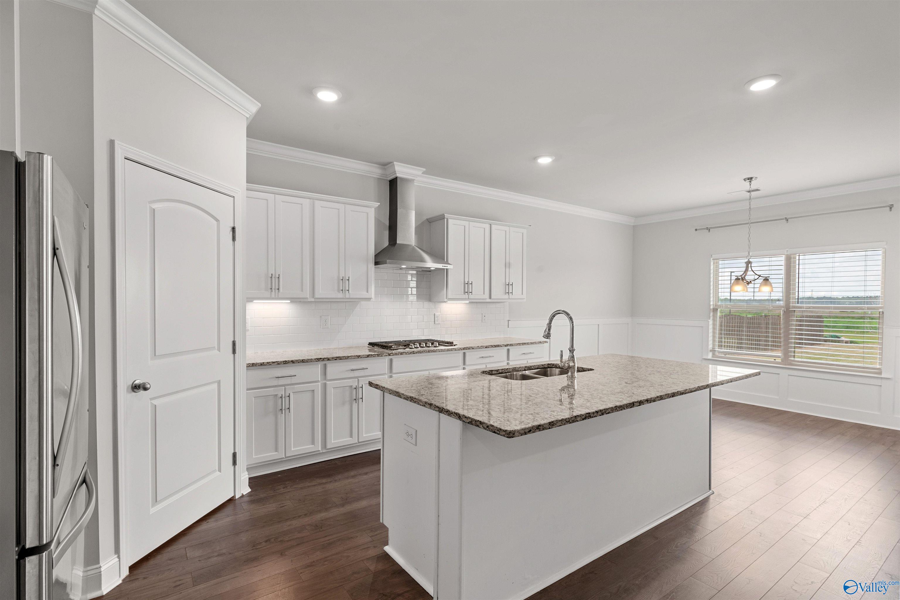 520 W West River Landing Blvd, Madison, Alabama image 4