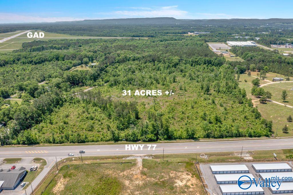 31 ACRES +/- Highway 77