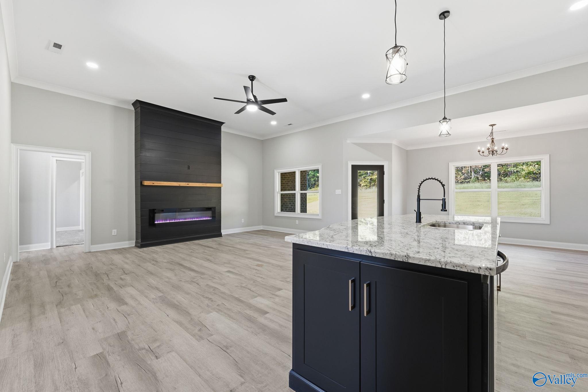 95 Hawthorn Way