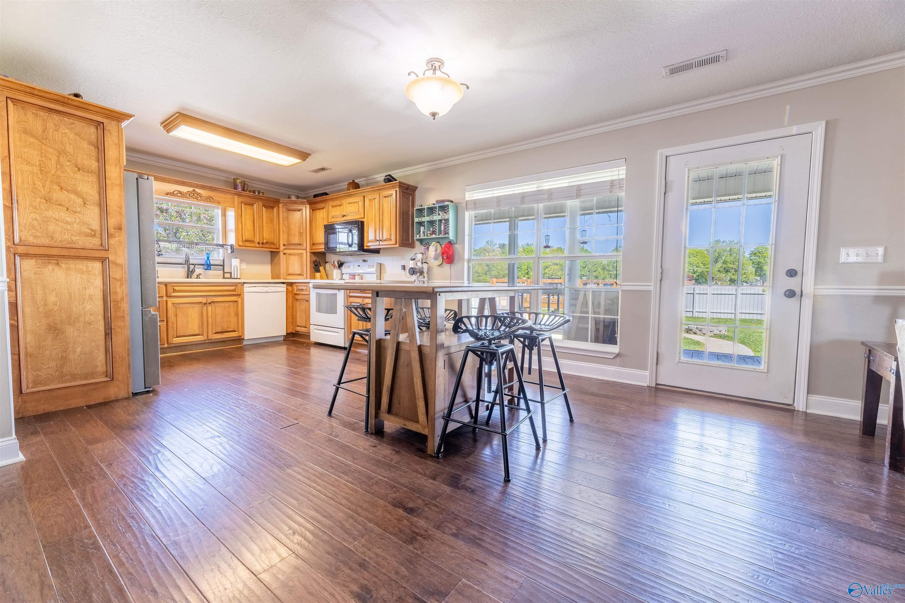 1045 Cove Road, Southside, Alabama image 9