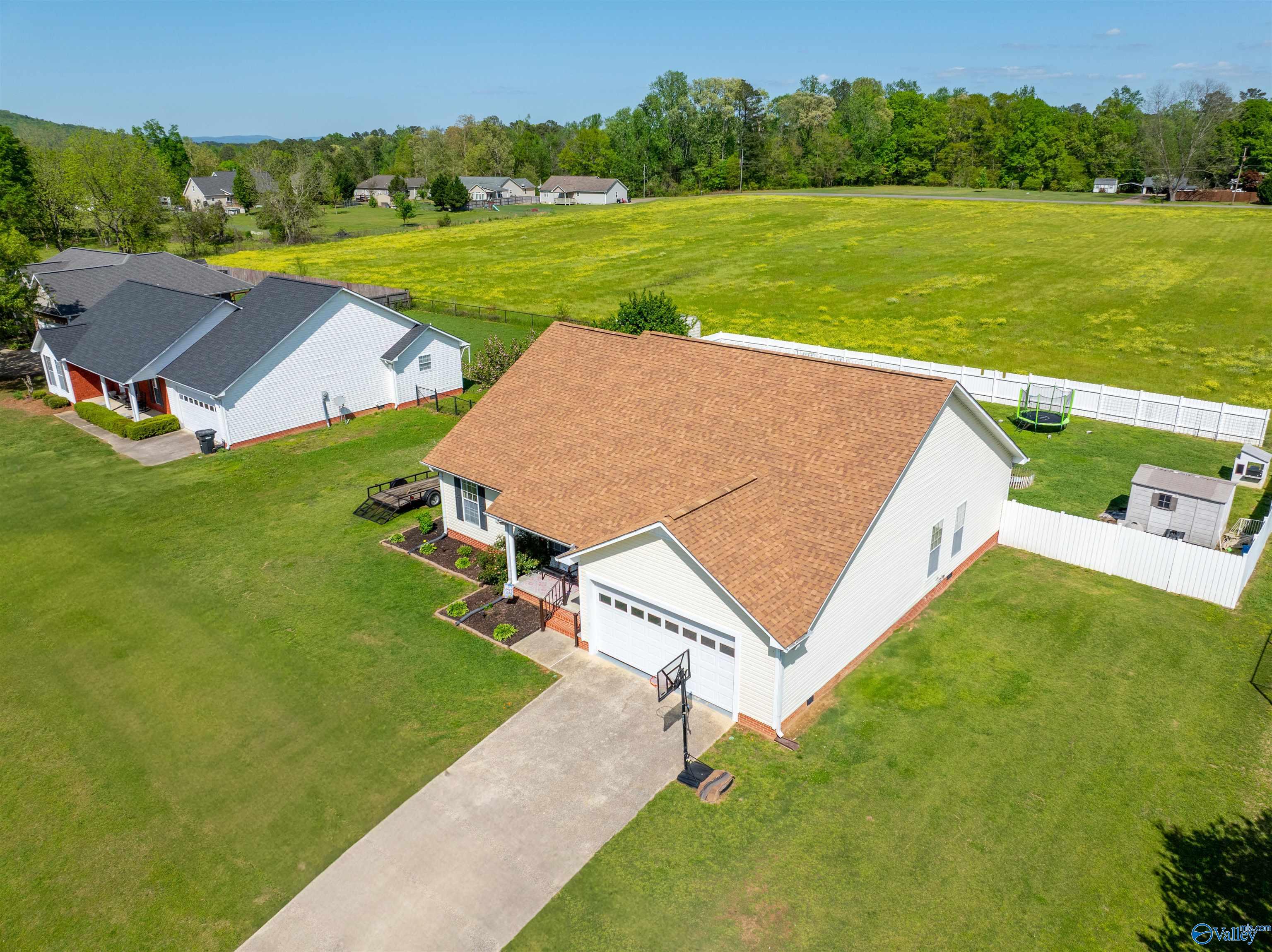 1045 Cove Road, Southside, Alabama image 2