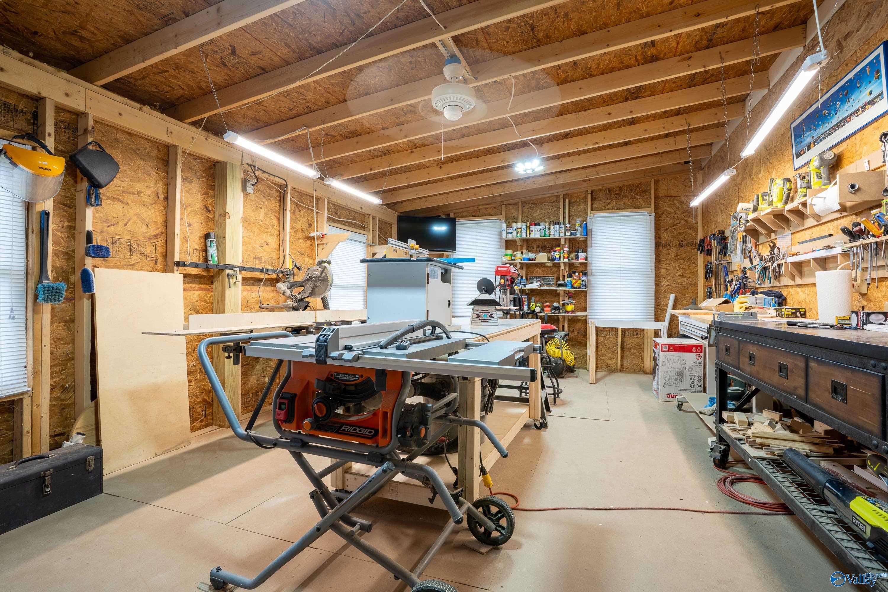 Flat Rock, Alabama 35966, United States, 3 Bedrooms Bedrooms, ,2 BathroomsBathrooms,Residential,Contingent,216630