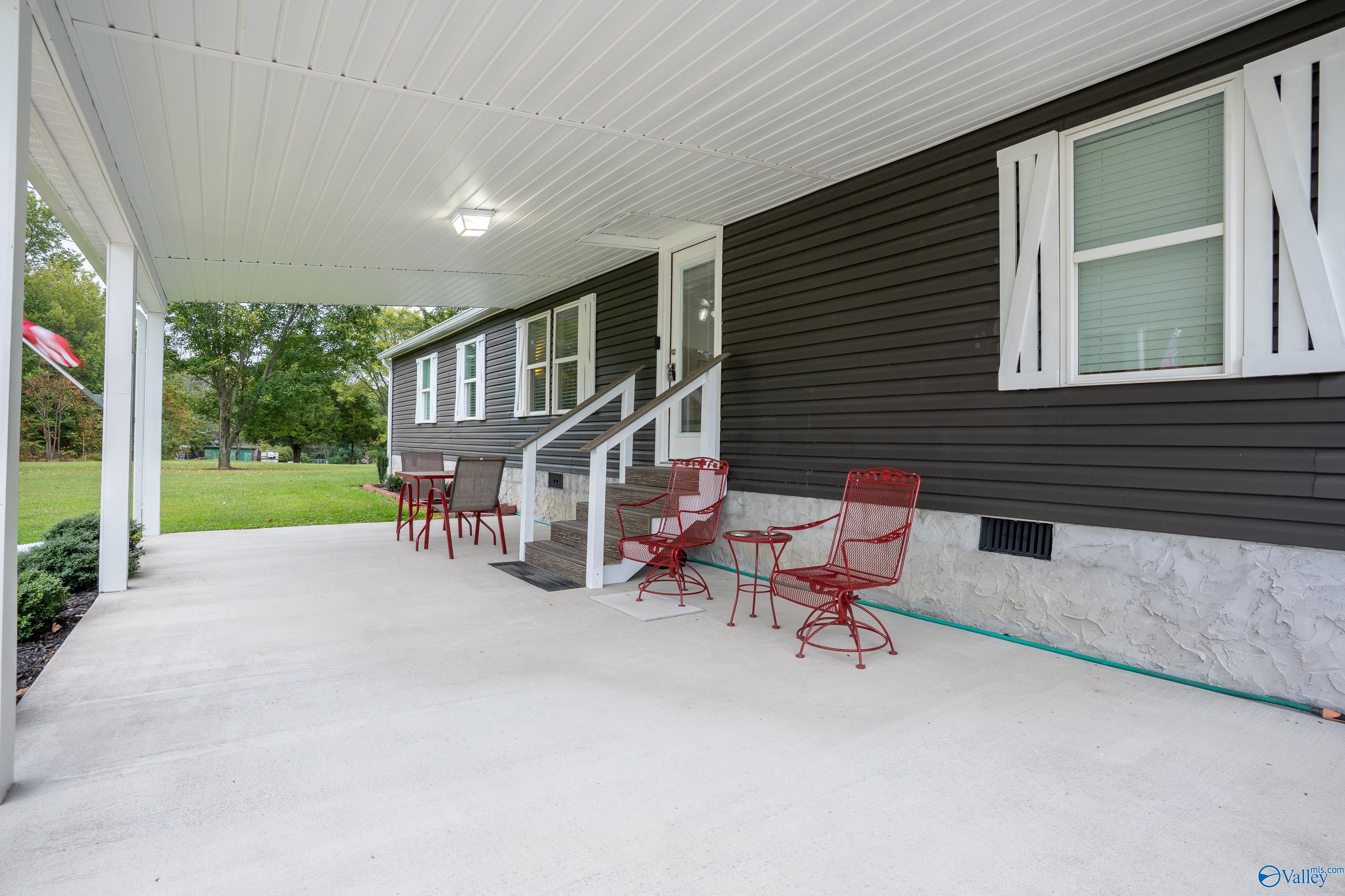 Flat Rock, Alabama 35966, United States, 3 Bedrooms Bedrooms, ,2 BathroomsBathrooms,Residential,Contingent,216630