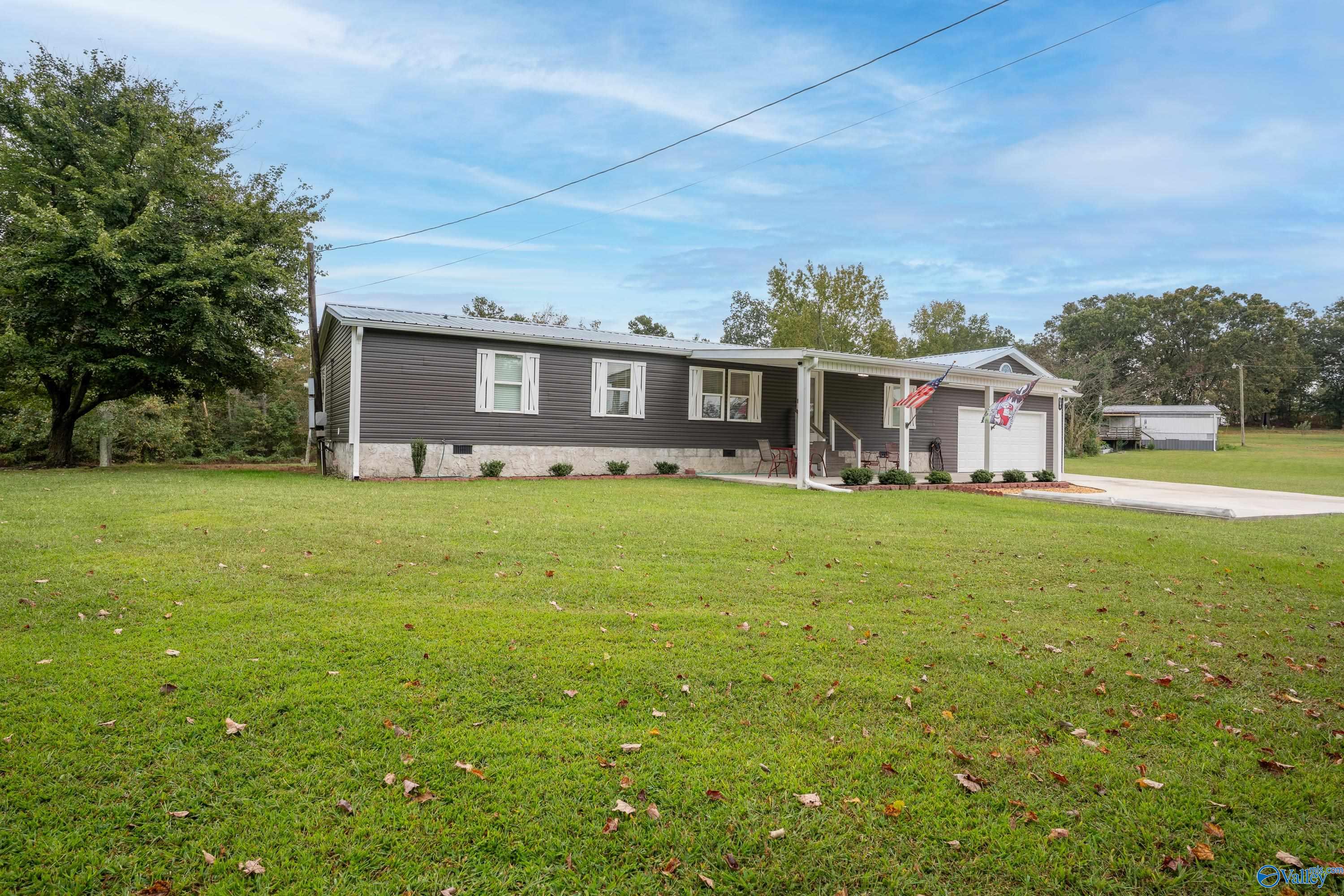 Flat Rock, Alabama 35966, United States, 3 Bedrooms Bedrooms, ,2 BathroomsBathrooms,Residential,Contingent,216630