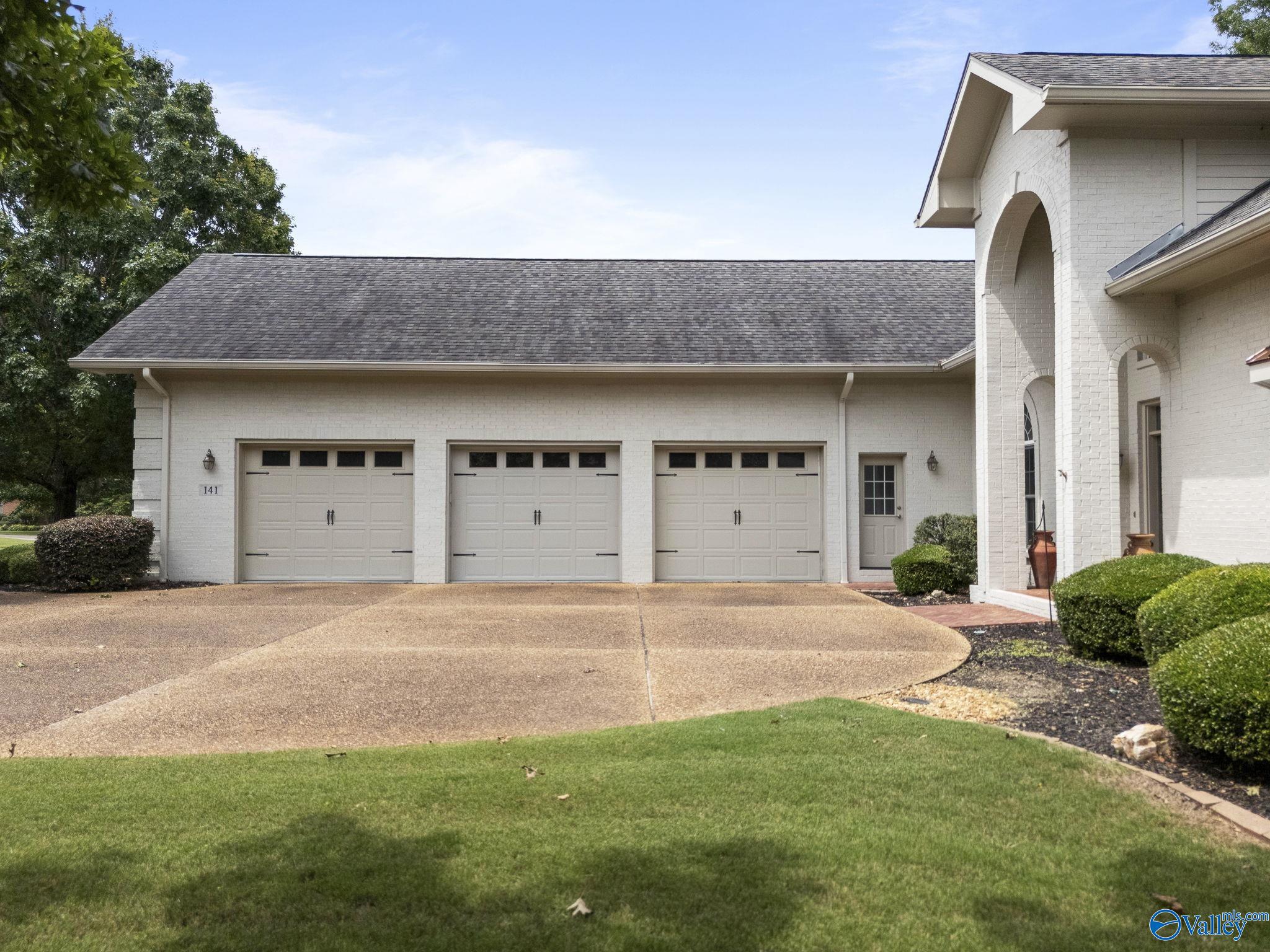 141 Riverwalk Trail, New Market, Alabama image 2
