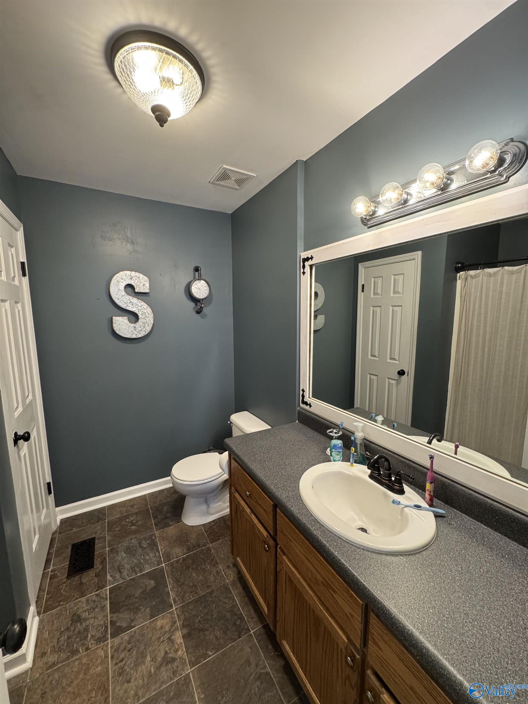 38 Land Circle, Albertville, Alabama image 7