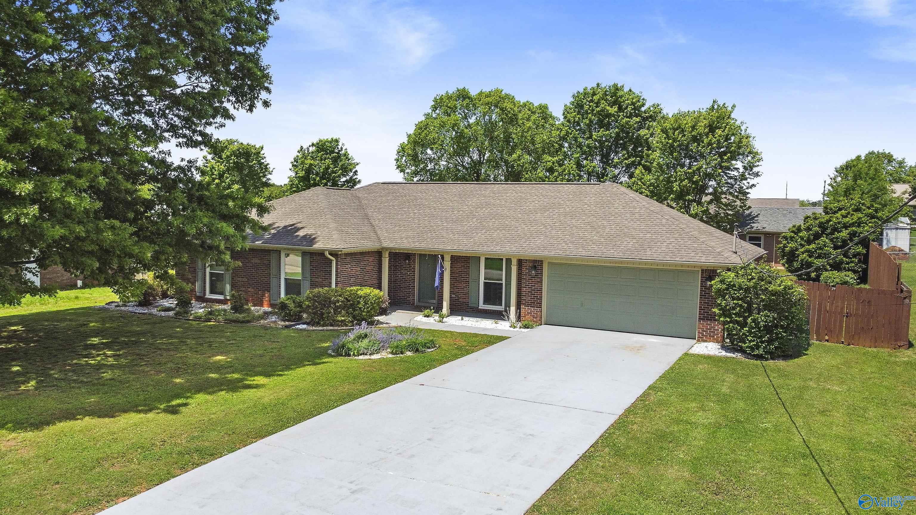 217 Sweet Bay Court, Harvest, Alabama image 40