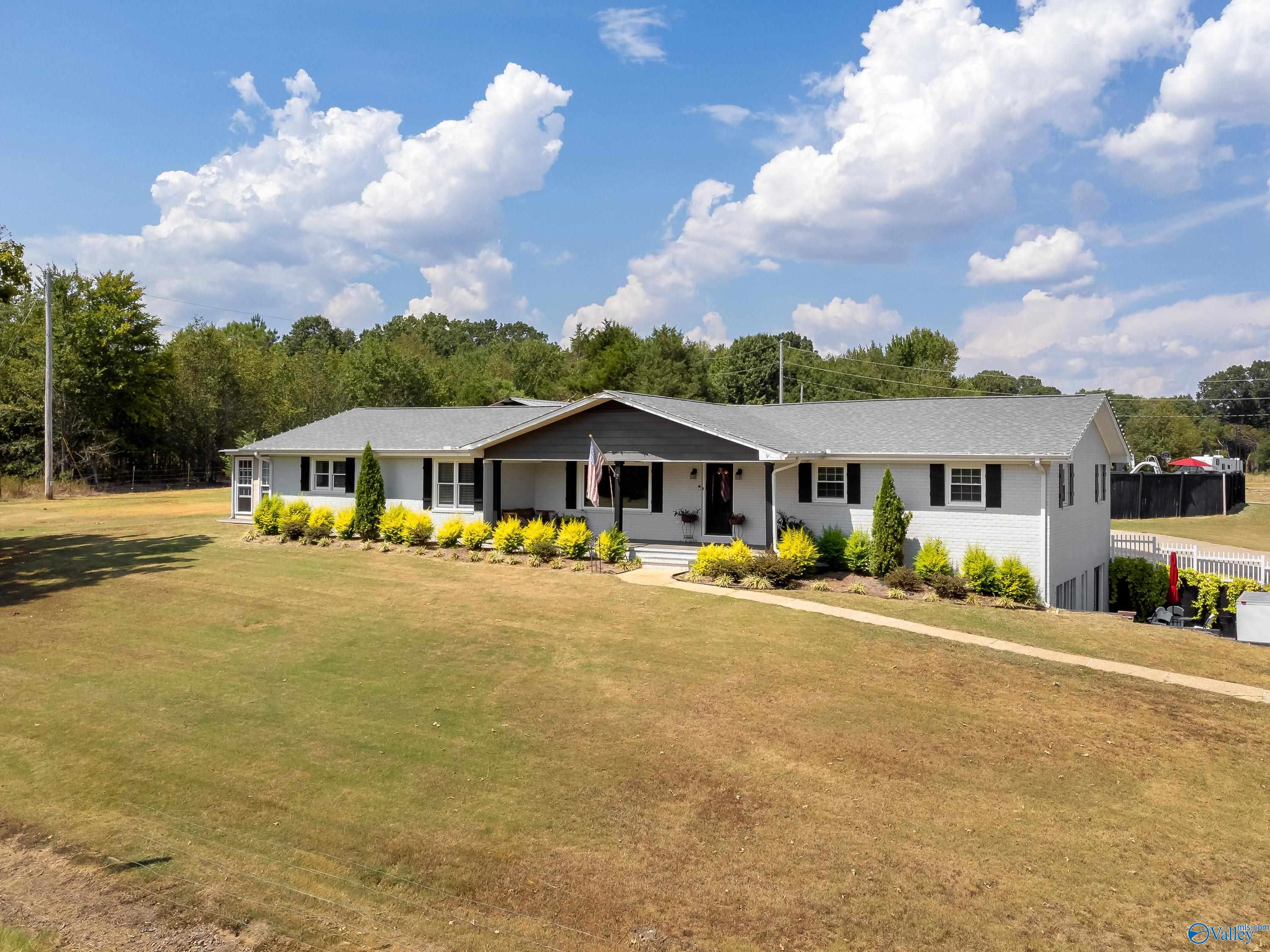 1468 County Road 31, Killen, Alabama image 2