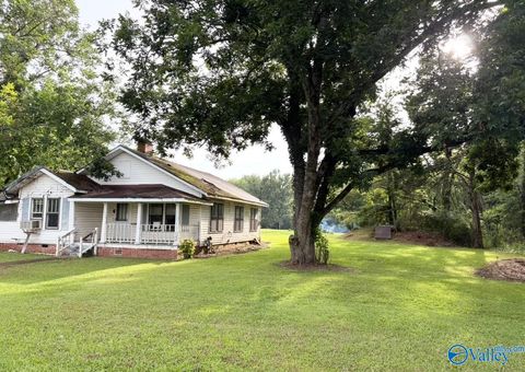 Homes For Sale - 11463 Alabama Highway 33<br/> Lawrence County, Moulton, AL 35650