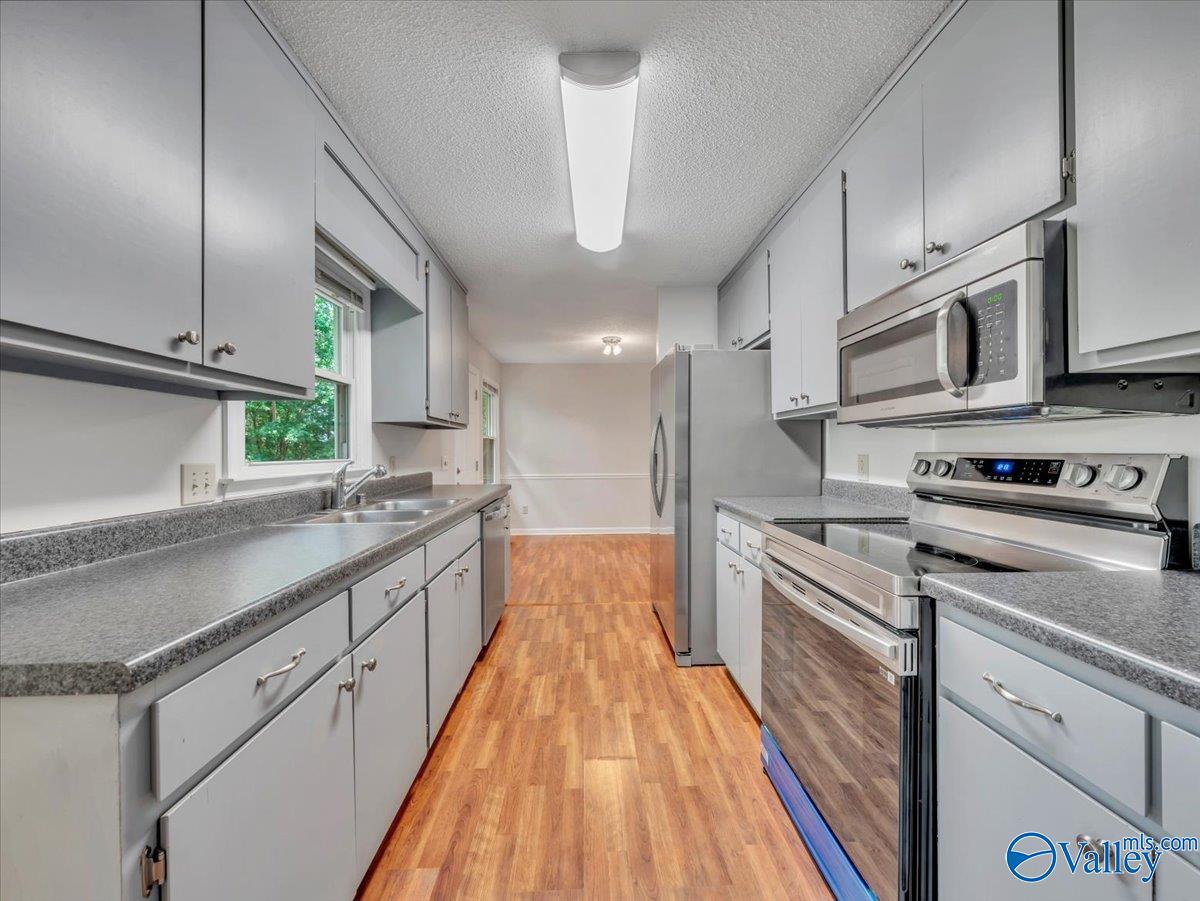 140 Oakcrest Road, Huntsville, Alabama image 9