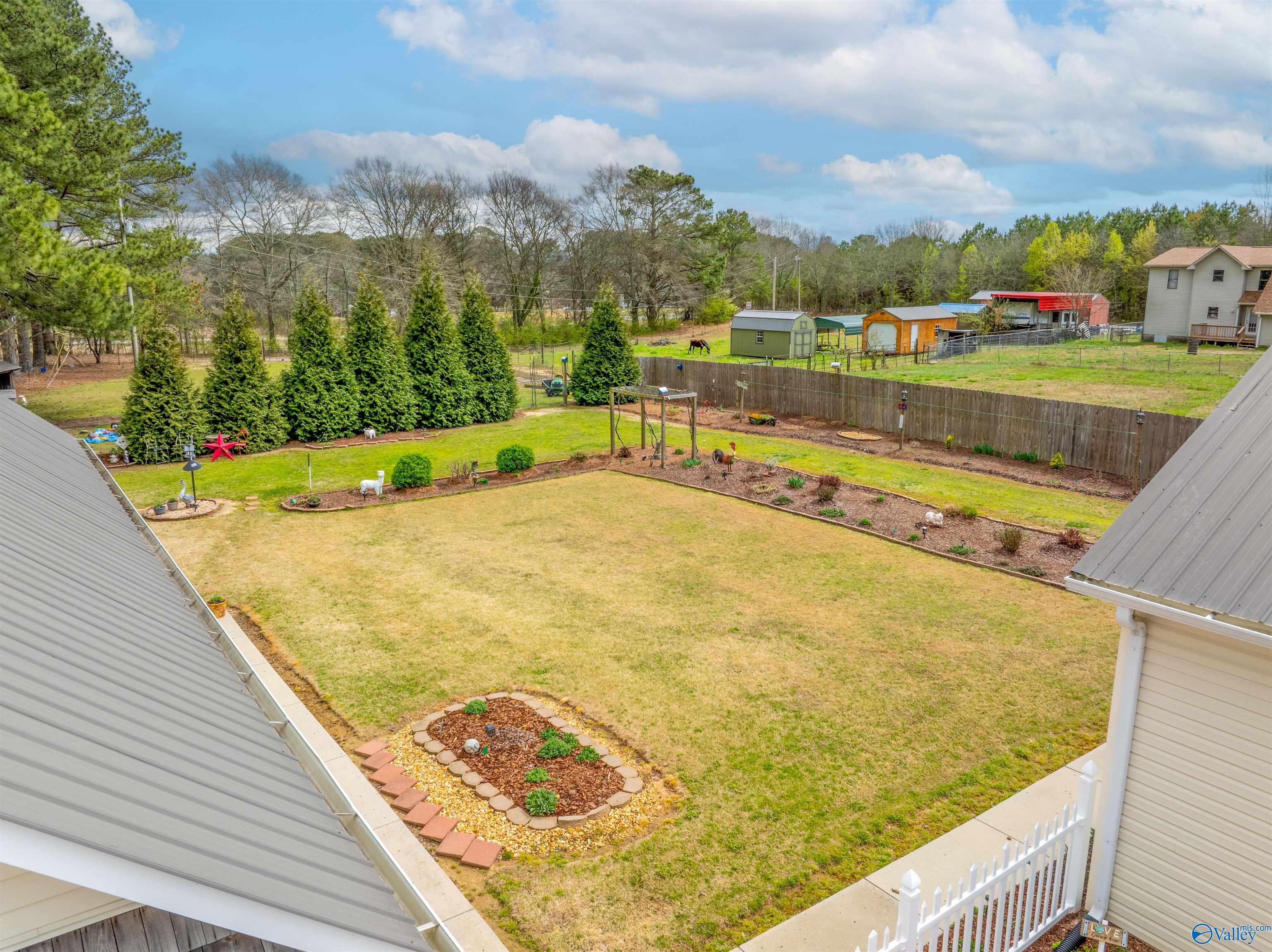 1658 Solitude Avenue, Albertville, Alabama image 13