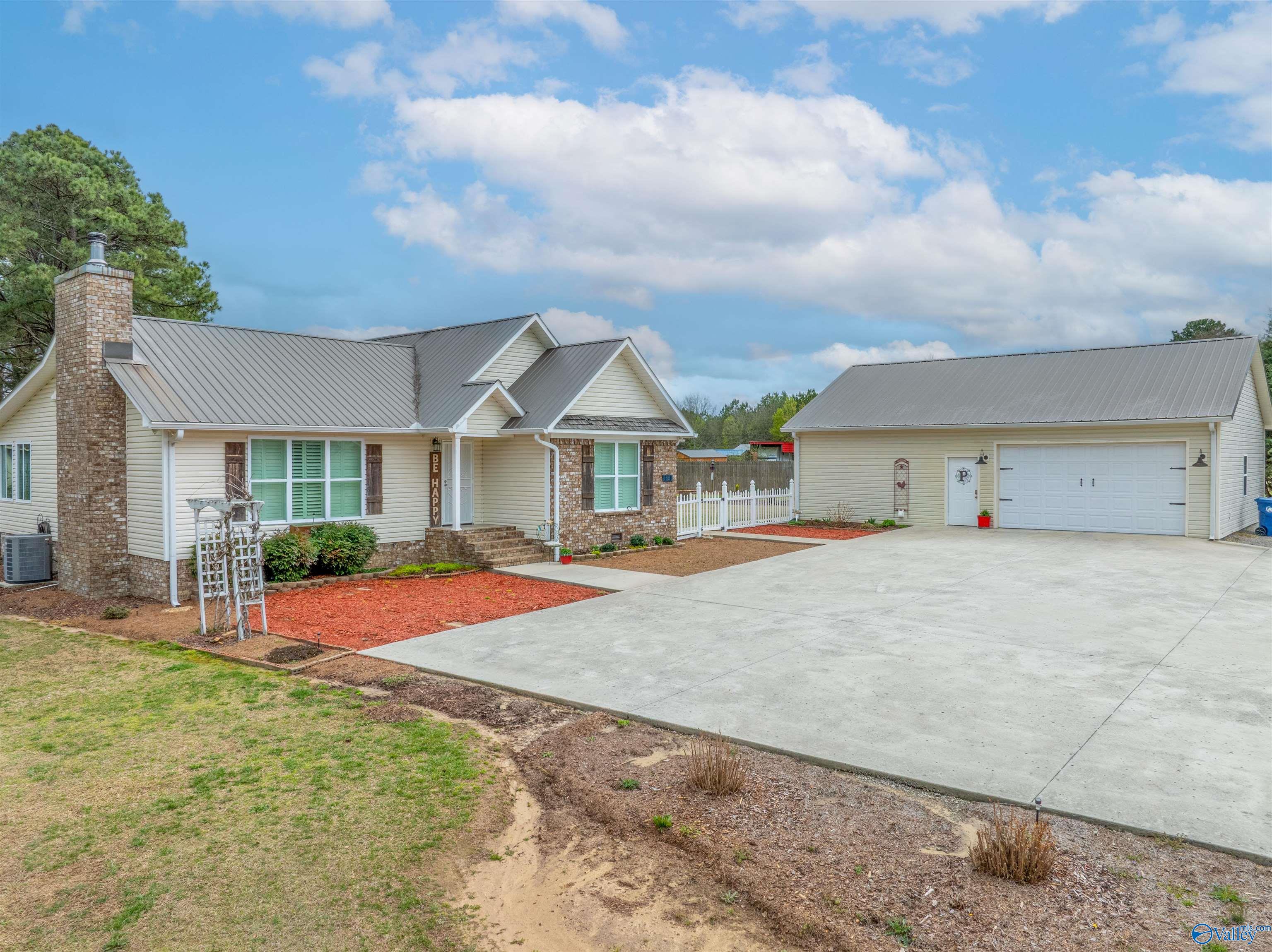 1658 Solitude Avenue, Albertville, Alabama image 4