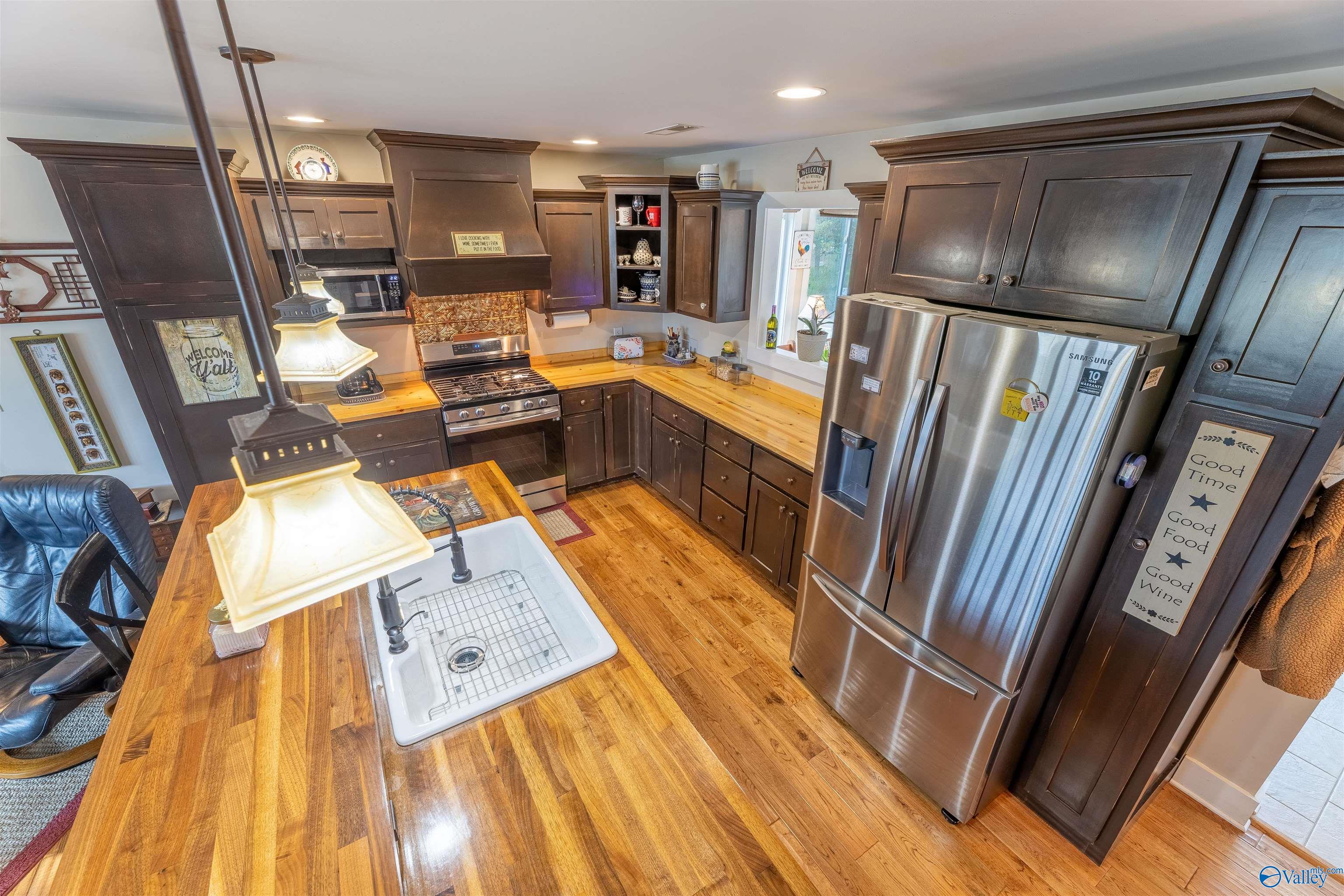 1658 Solitude Avenue, Albertville, Alabama image 36