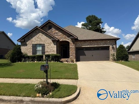 Homes For Rent - 423 Fern Terrace Drive<br/> Madison, AL 35757