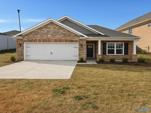 Homes For Sale - 2831 Hempstead Avenue<br/> Decatur, AL 35603