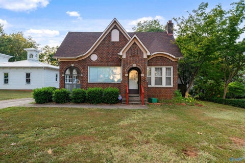 Homes For Sale - 409 North Jefferson Street<br/> Athens, AL 35611
