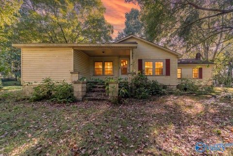 Homes For Sale - 6087 Us Highway 278<br/> Cullman, AL 35057