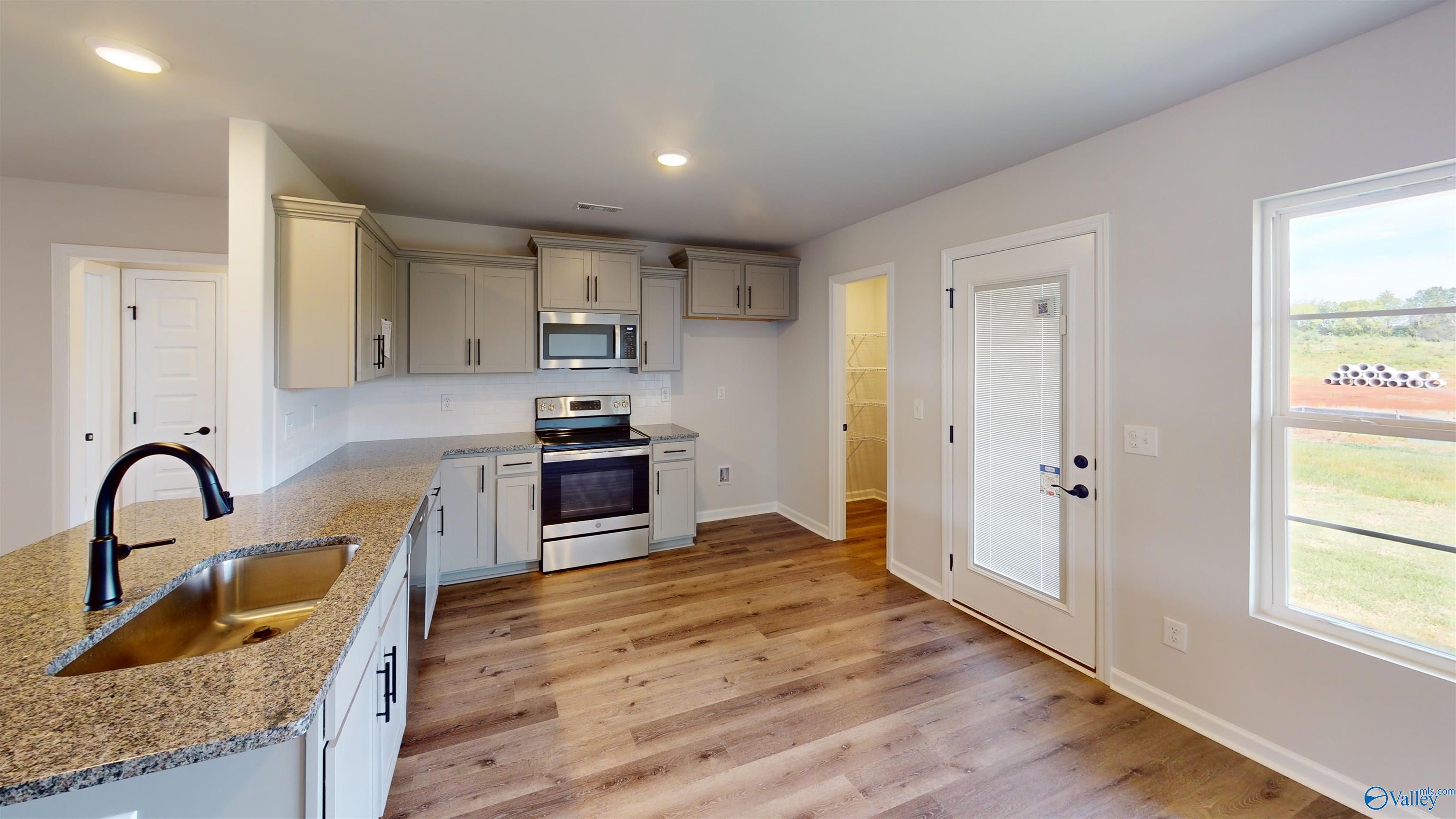141 Domingues Avenue, Meridianville, Alabama image 3