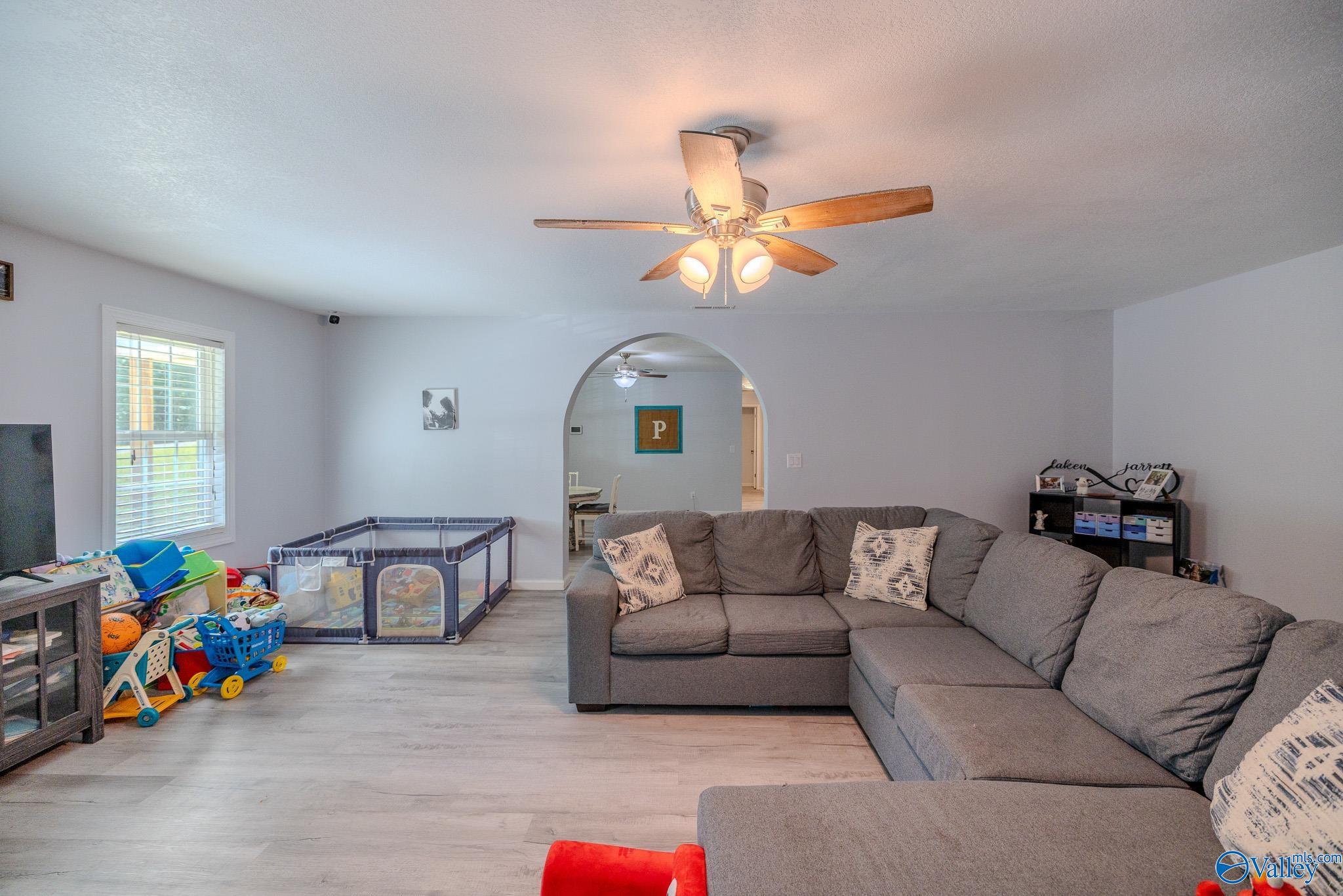 308 Redwood Avenue, Hamilton, Alabama image 11