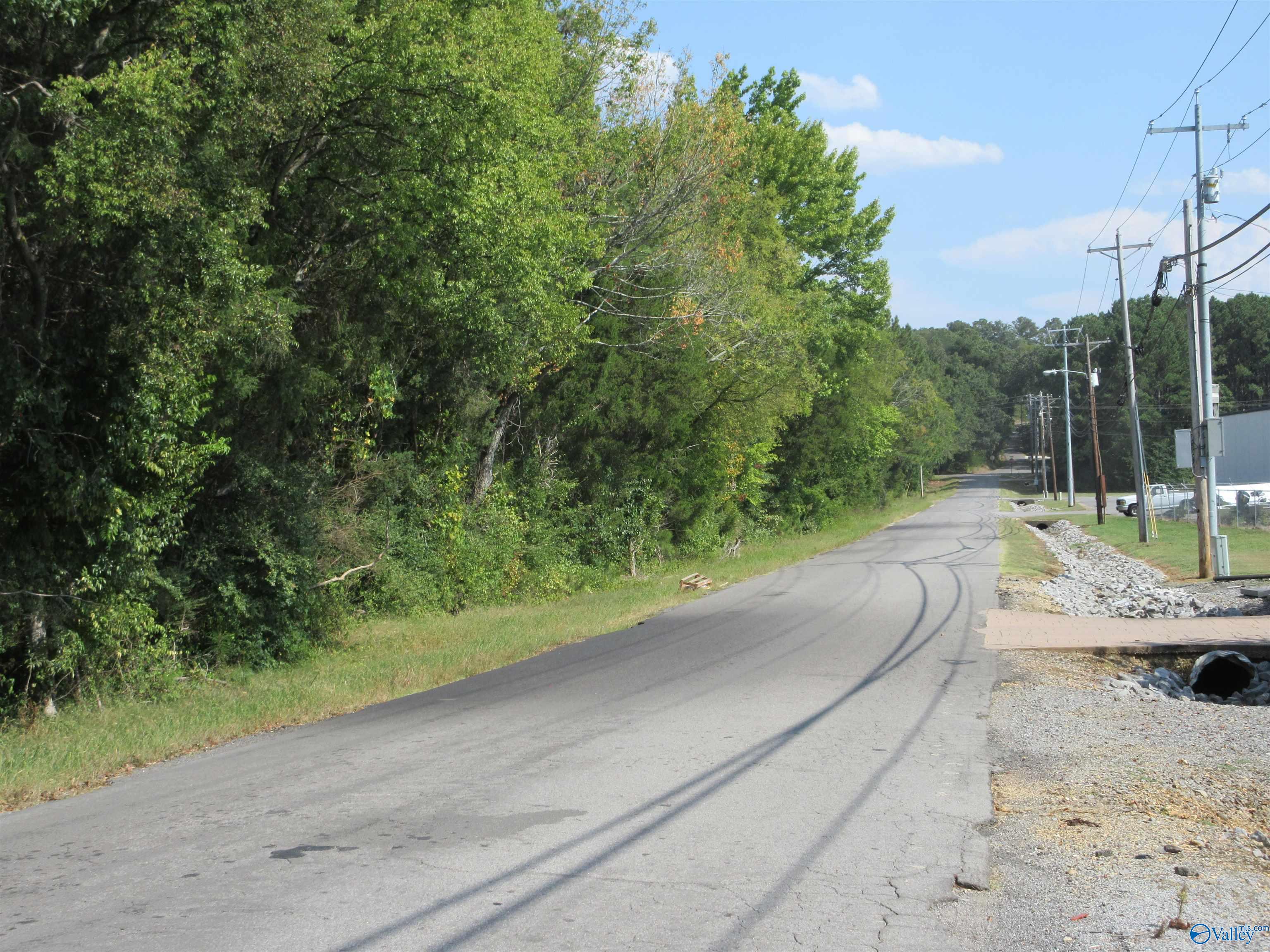 2024 Bob Jones Road, Scottsboro, Alabama image 7