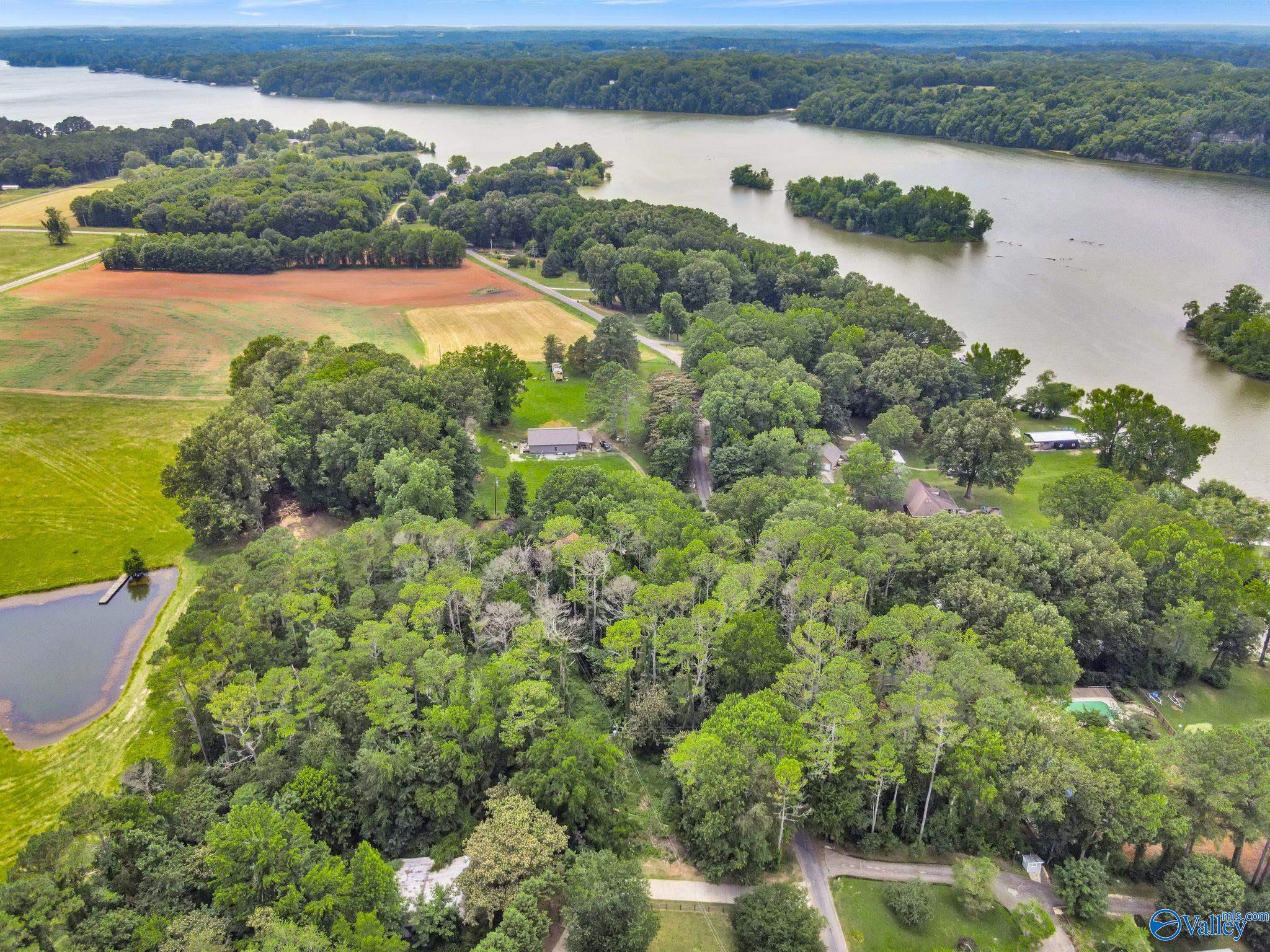 2.14 Acres Riverside Drive, Athens, Alabama image 1