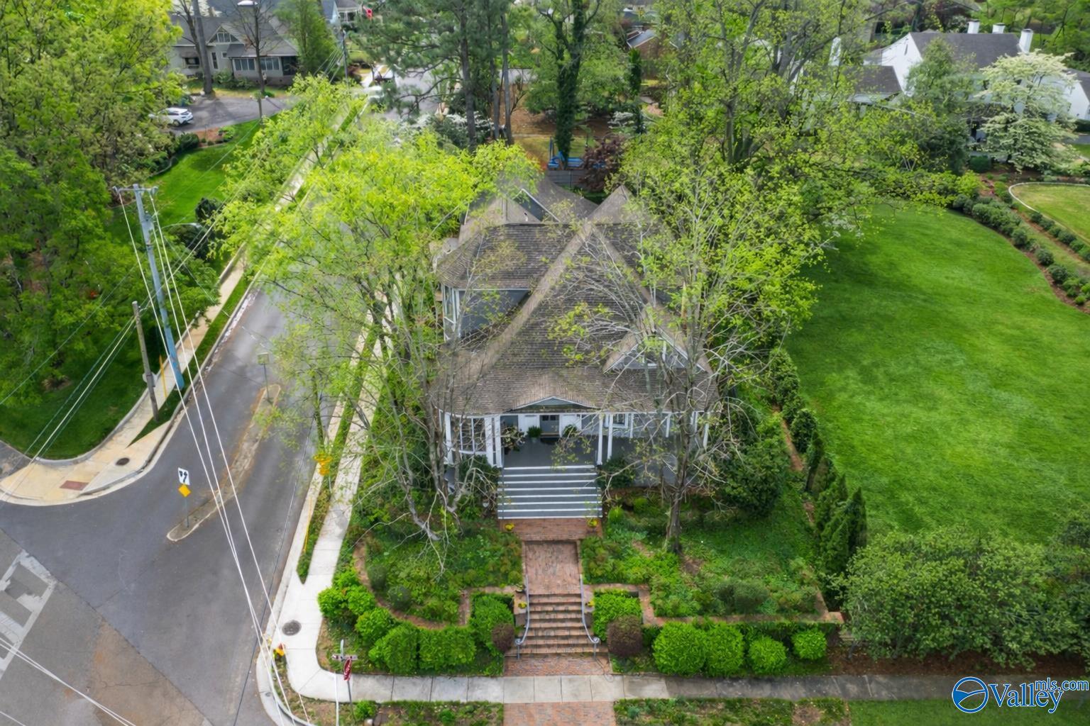 620 Eustis Avenue SE