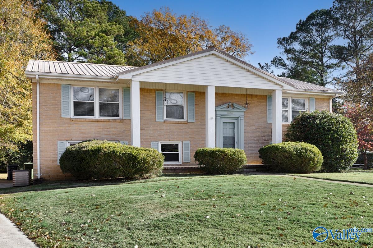 500 Forrest Park Court, Huntsville, Alabama image 1