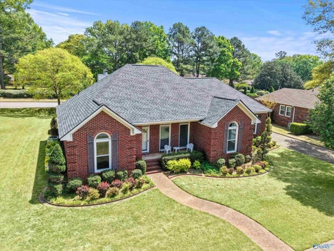 Homes For Sale - 304 Bay Hill Way<br/> Huntsville, AL 35824