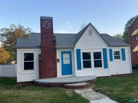 Homes For Sale - 208 S 8th Street<br/> Etowah County, Gadsden, AL 35903