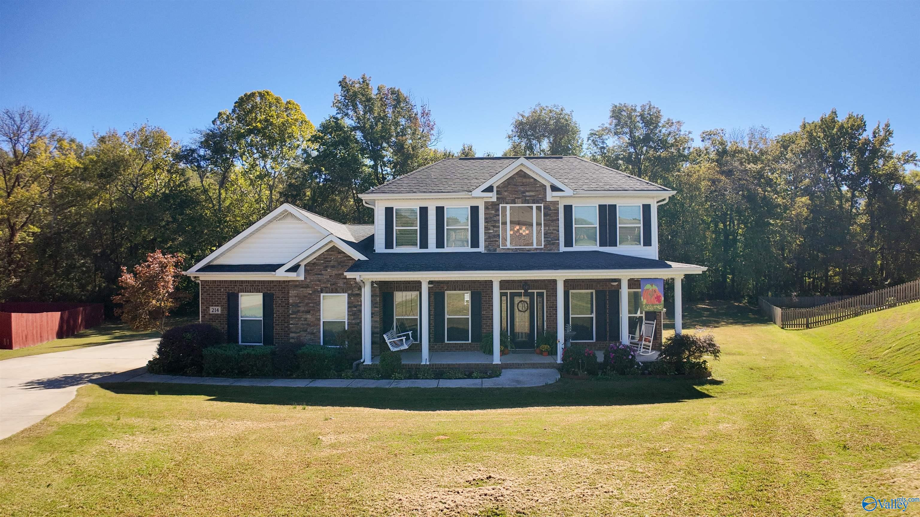 214 Blackoak Drive, Huntsville, Alabama image 3