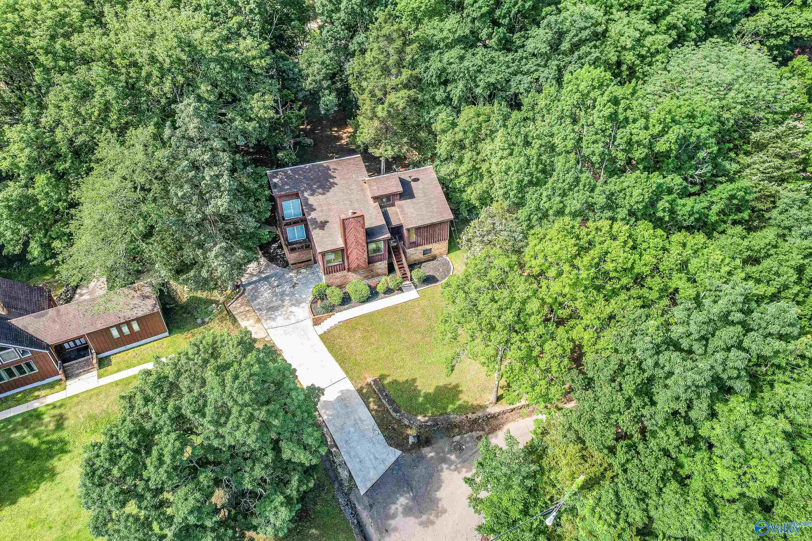 1424 Governors Drive, Huntsville, Alabama image 33
