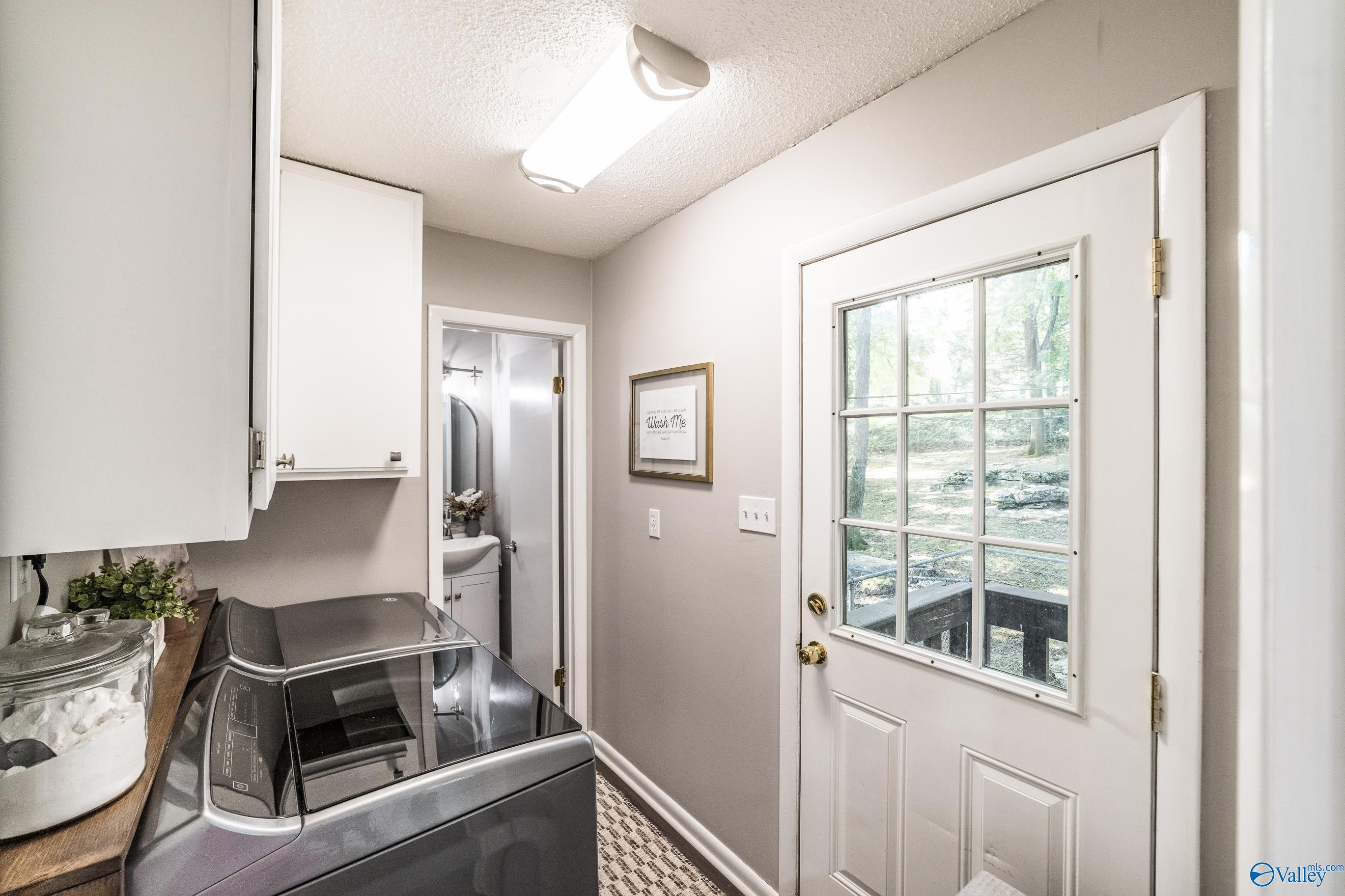 1424 Governors Drive, Huntsville, Alabama image 27