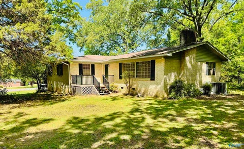 Homes For Sale - 409 Sobotka Street<br/> Hartselle, AL 35640