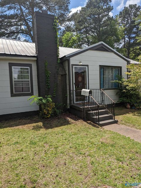 Homes For Sale - 1413 Eastview Avenue<br/> Etowah County, Gadsden, AL 35903