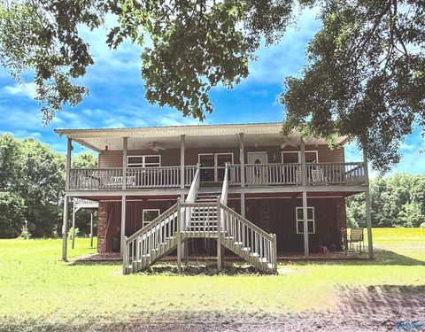 Photo of 5227 Tidmore Bend Road, Gadsden, AL 35901 (MLS # 21917251)