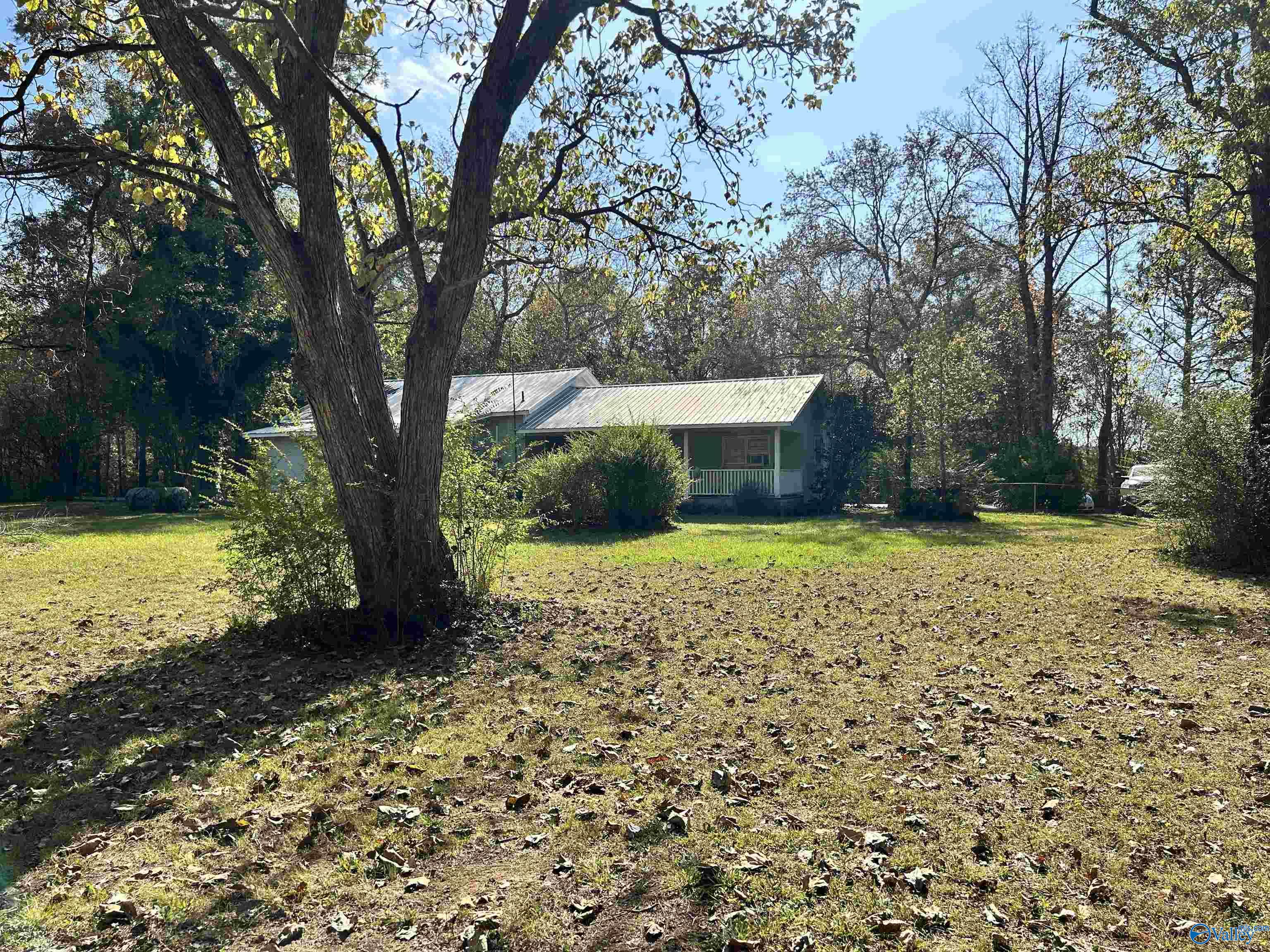 1775 Coats Bend Circle, Gadsden, Alabama image 3