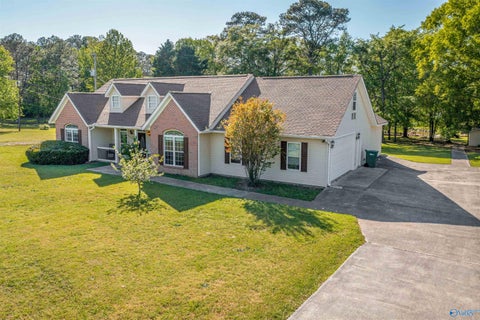 Homes For Sale - 25 County Road 504<br/> Centre, AL 35960