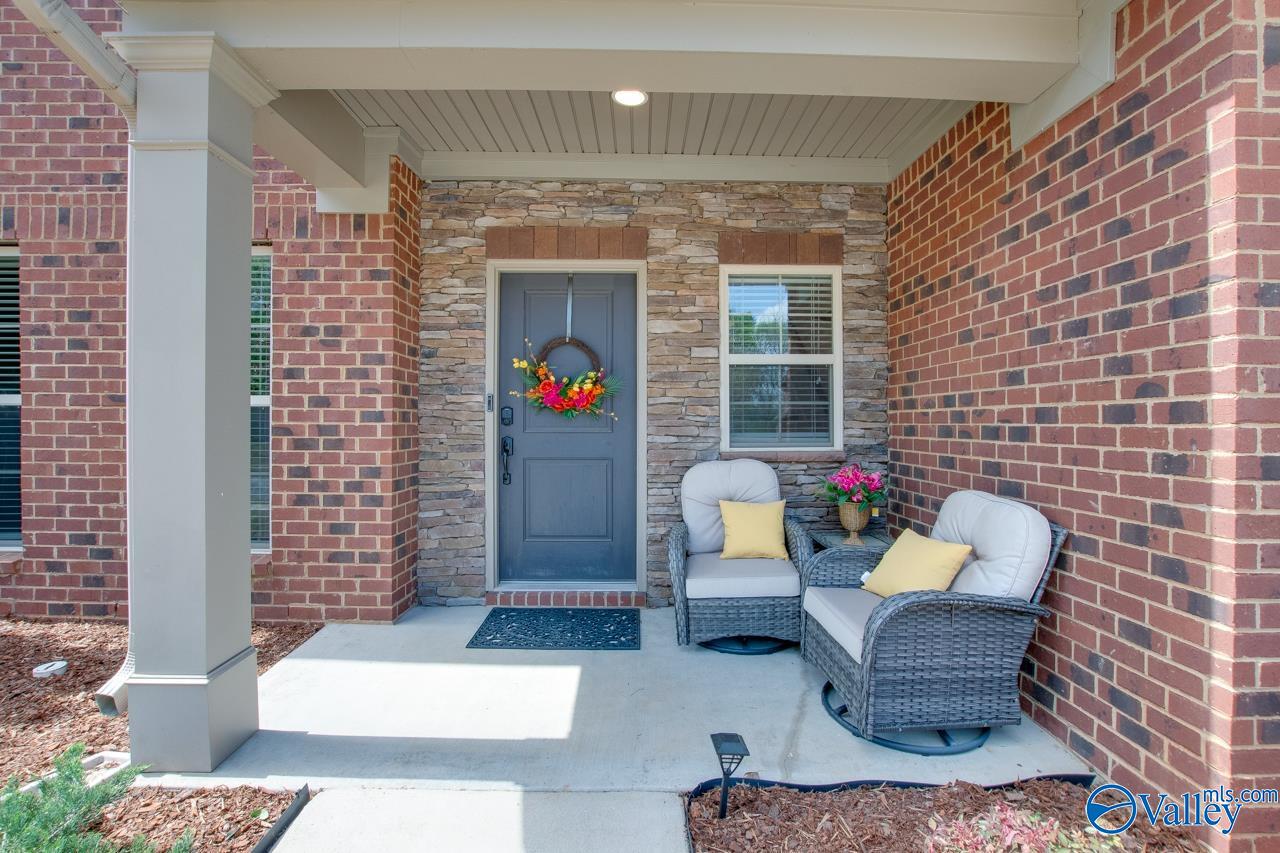 15135 Lakeside Drive, Huntsville, Alabama image 2